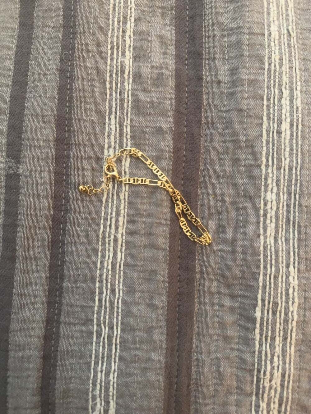 Gold Tone Figaro Chain Anklet with Lobster Clasp
